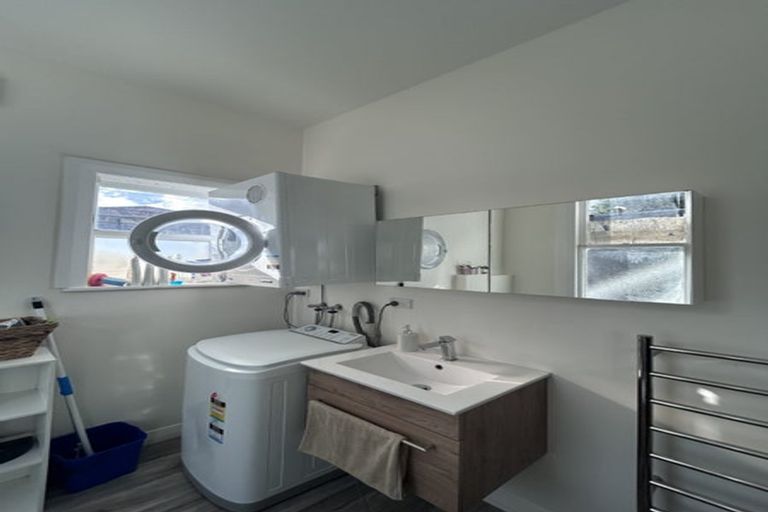 Photo of property in 39 Thompson Street, Mount Cook, Wellington, 6011