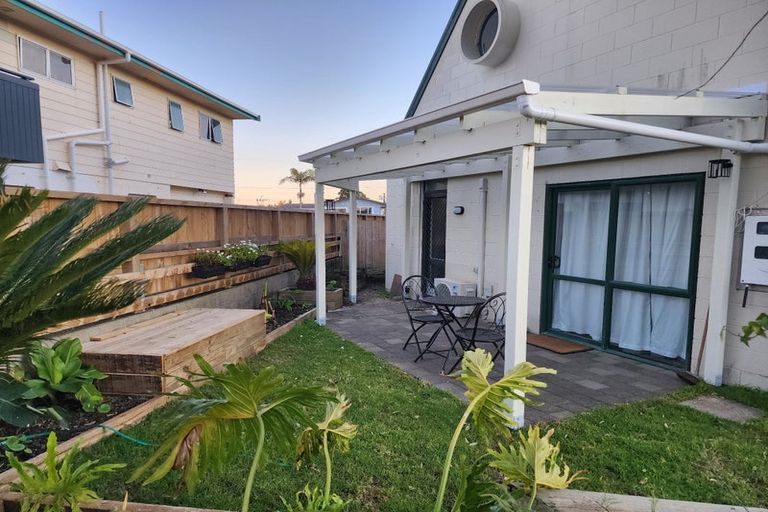 Photo of property in 98a Karewa Parade, Papamoa Beach, Papamoa, 3118