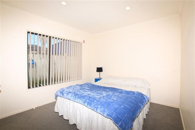 Photo of property in 86 Redcastle Drive, East Tamaki, Auckland, 2013