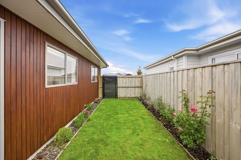 Photo of property in 35 Skibbereen Drive, Halswell, Christchurch, 8025