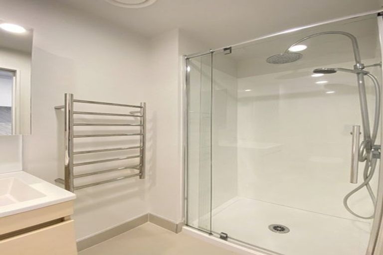 Photo of property in 365a Don Buck Road, Massey, Auckland, 0614