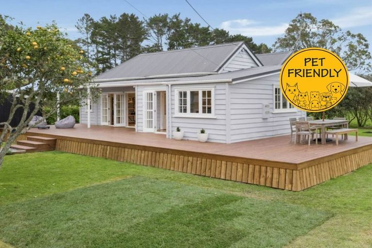 Photo of property in 29 Taupaki Road, Taupaki, Henderson, 0782