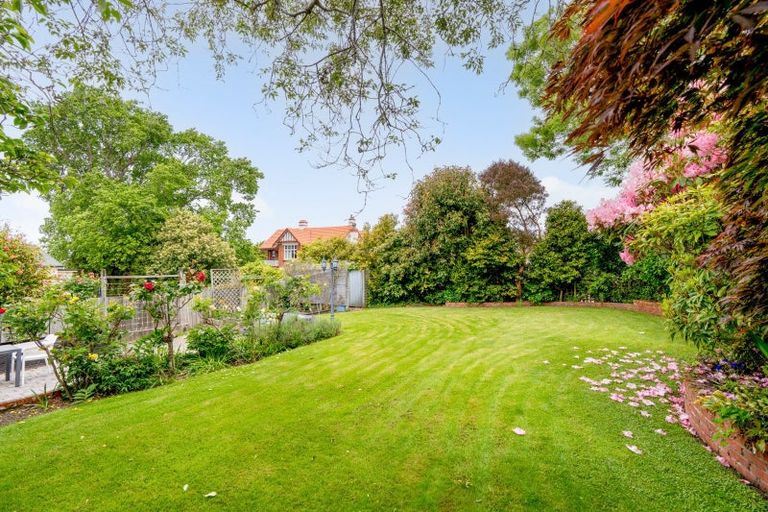 Photo of property in 5 Merlin Street, Roslyn, Dunedin, 9010