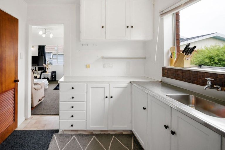 Photo of property in 50c Braid Road, St Andrews, Hamilton, 3200