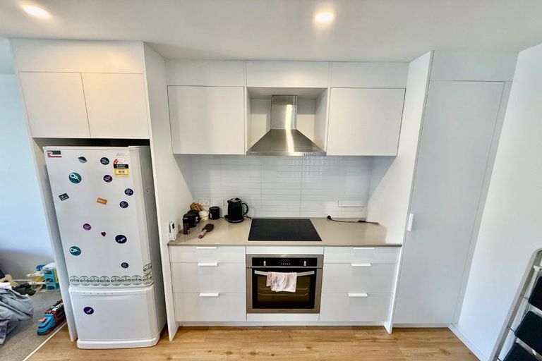 Photo of property in 6/27 Main Road, Wainuiomata, Lower Hutt, 5014