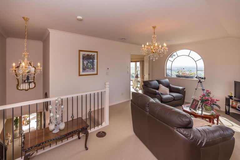 Photo of property in 10 Blencathra Place, Westmorland, Christchurch, 8025