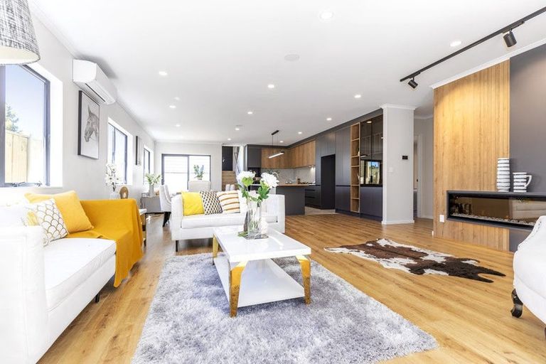 Photo of property in 2a Hughs Way, Flat Bush, Auckland, 2019