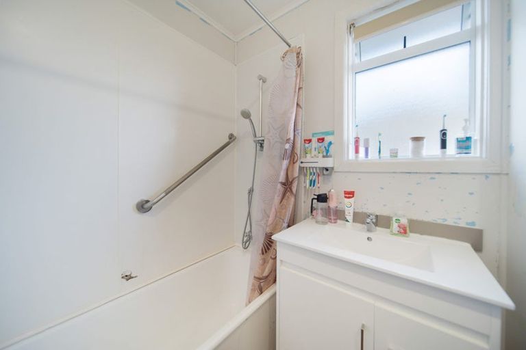 Photo of property in 13 Tyrone Street, Otara, Auckland, 2023