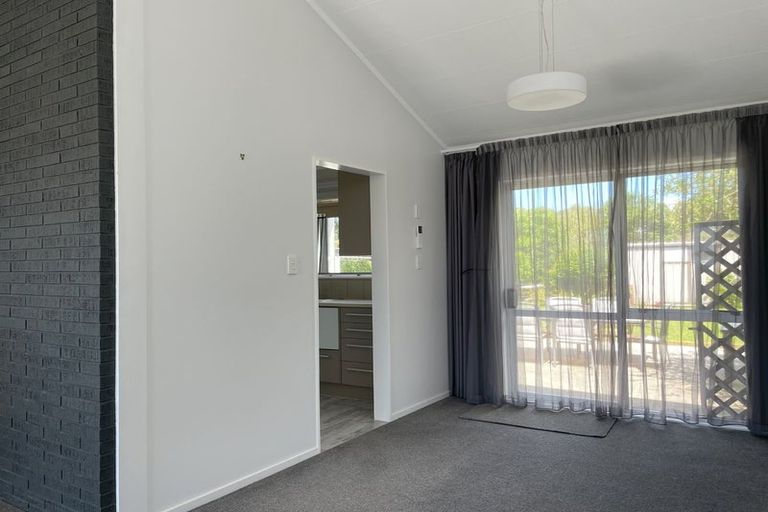 Photo of property in 18 Seaview Road, Ruakaka, 0116