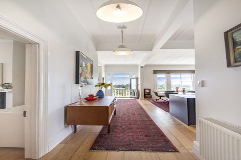 Photo of property in 38 Albert Road, Devonport, Auckland, 0624