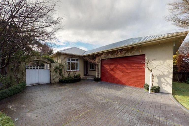 Photo of property in 261 Victoria Avenue, Hokowhitu, Palmerston North, 4410