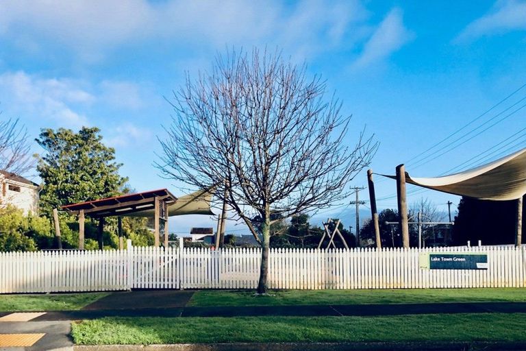 Photo of property in 1/14 Pine Ridge Terrace, Hauraki, Auckland, 0622