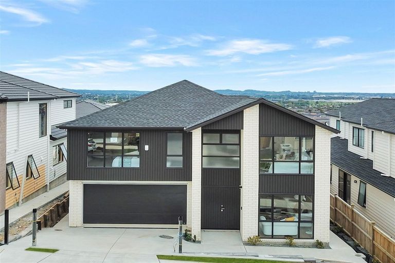 Photo of property in 3 Tiro Street, Flat Bush, Auckland, 2019