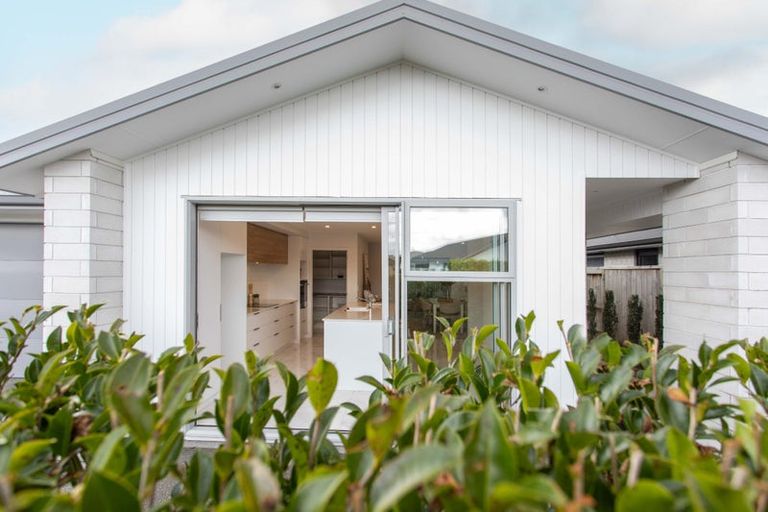 Photo of property in 4 Rotomanu Place, Pyes Pa, Tauranga, 3112