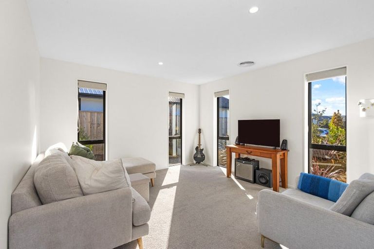 Photo of property in 194 Faringdon Boulevard, Rolleston, 7615