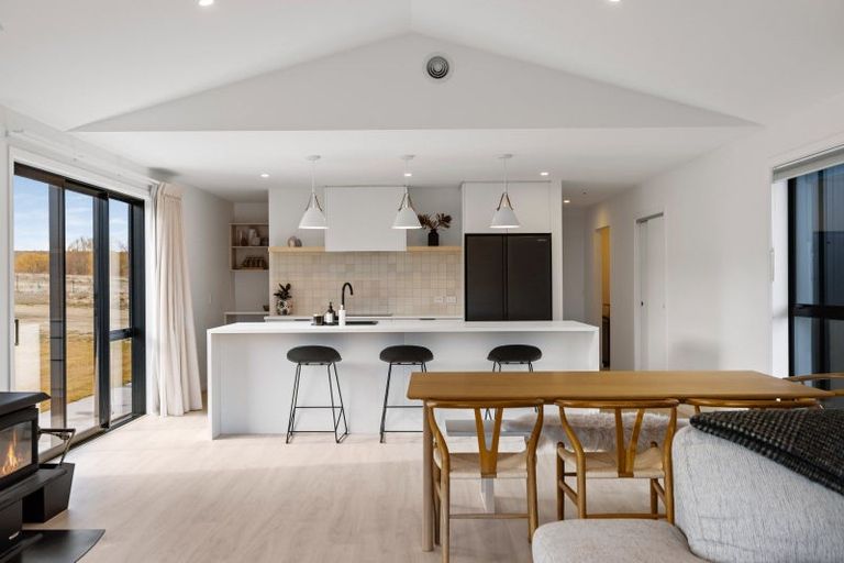 Photo of property in 30 Porter Lane, Springvale, Alexandra, 9391