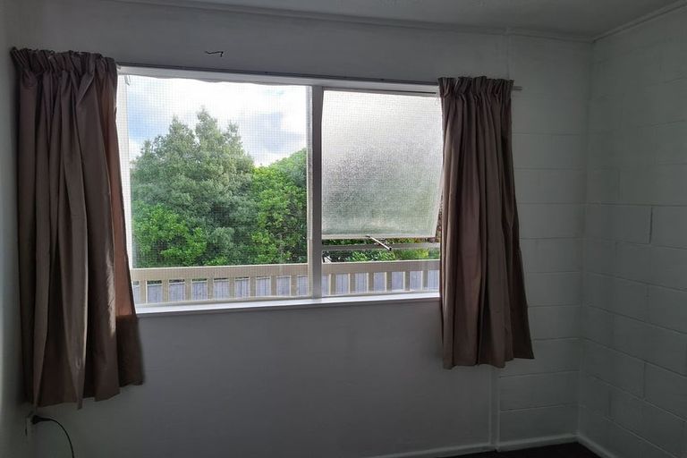 Photo of property in 71b Randwick Crescent, Moera, Lower Hutt, 5010