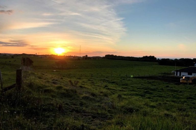 Photo of property in 10 Impact Avenue, Bell Block, New Plymouth, 4312