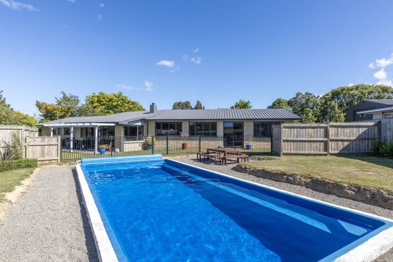 Photo of property in 20 Smith Street, Dannevirke, 4930