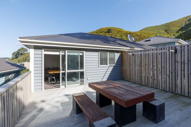 Photo of property in 12a Rarangi Way, Owhiro Bay, Wellington, 6023