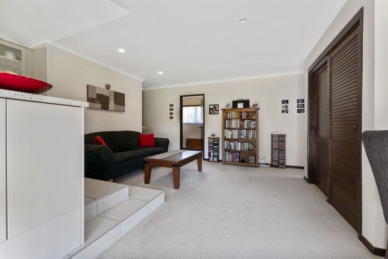 Photo of property in 20 Fairfax Terrace, Frankleigh Park, New Plymouth, 4310