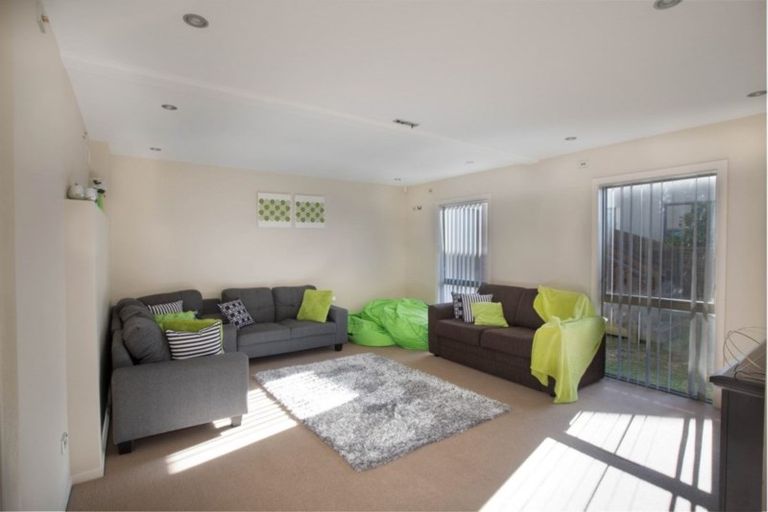 Photo of property in 50 Aotea Drive, Aotea, Porirua, 5024