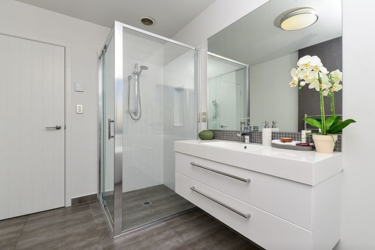 Photo of property in 198 Cumberland Drive, Flagstaff, Hamilton, 3210