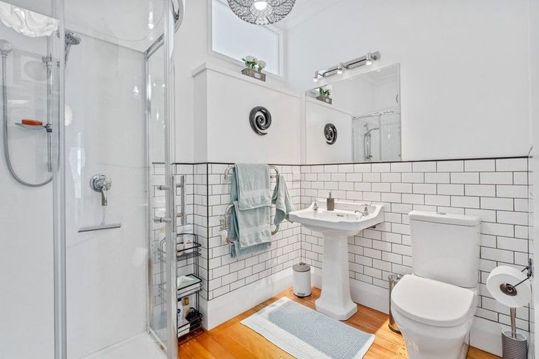 Photo of property in 23 Shortland Street, Regent, Whangarei, 0112