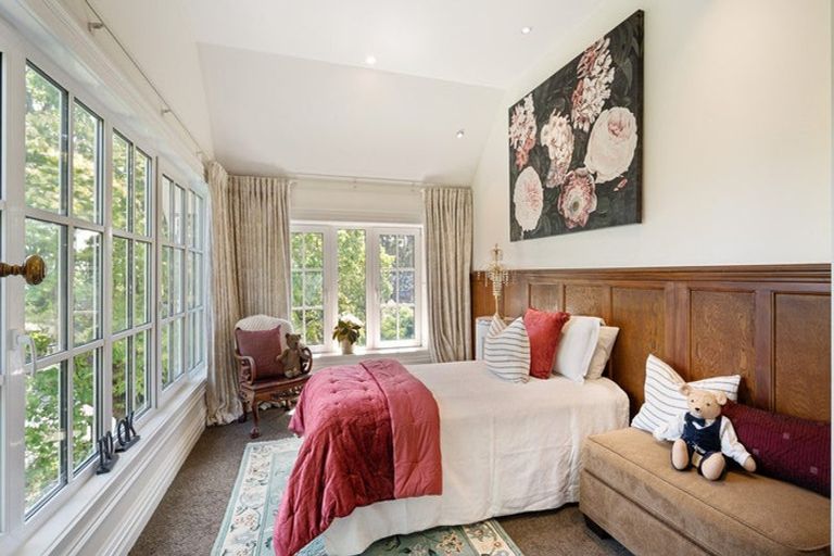 Photo of property in 5 Macmillan Avenue, Cashmere, Christchurch, 8022