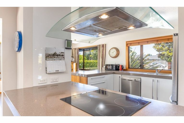 Photo of property in 31 Courage Road, Amberley, 7410