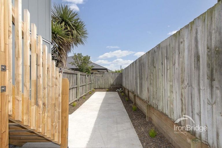 Photo of property in 6/246 Marine Parade, New Brighton, Christchurch, 8061