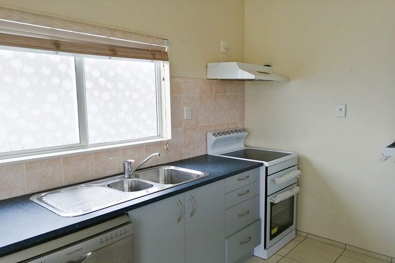 Photo of property in 171a Royal Road, Massey, Auckland, 0614