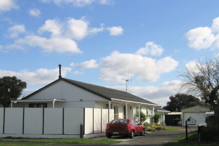 Photo of property in 14 Tudor Place, Mount Maunganui, 3116