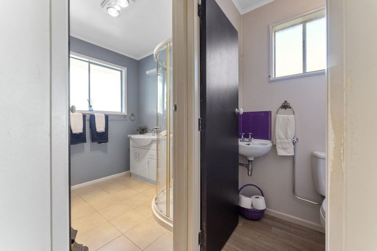 Photo of property in 8 Kowhai Street, Levin, 5510