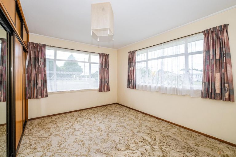 Photo of property in 1 Regent Street, Waimate, 7924