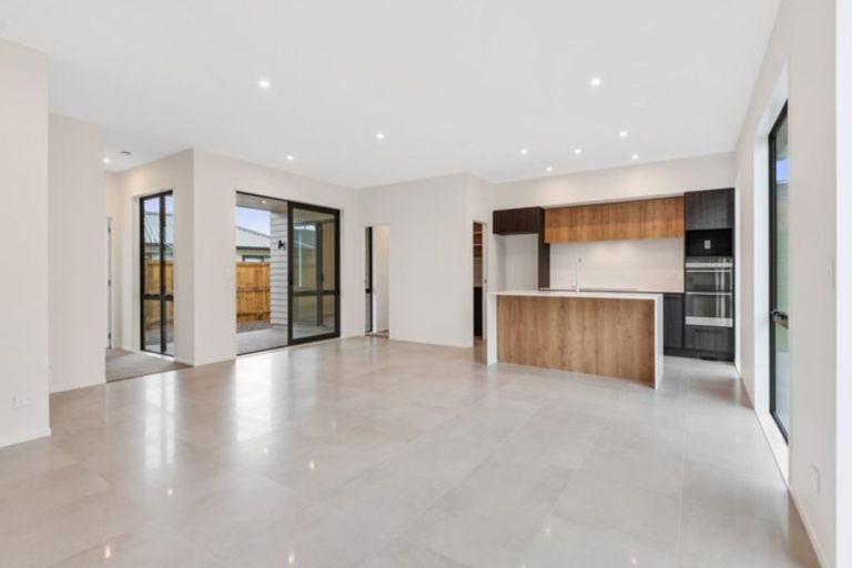 Photo of property in 53 Angiangi Crescent, Beachlands, Auckland, 2018