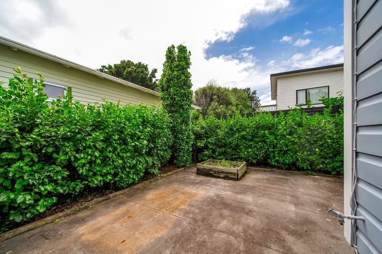Photo of property in 45 Fitzroy Road, Fitzroy, New Plymouth, 4312