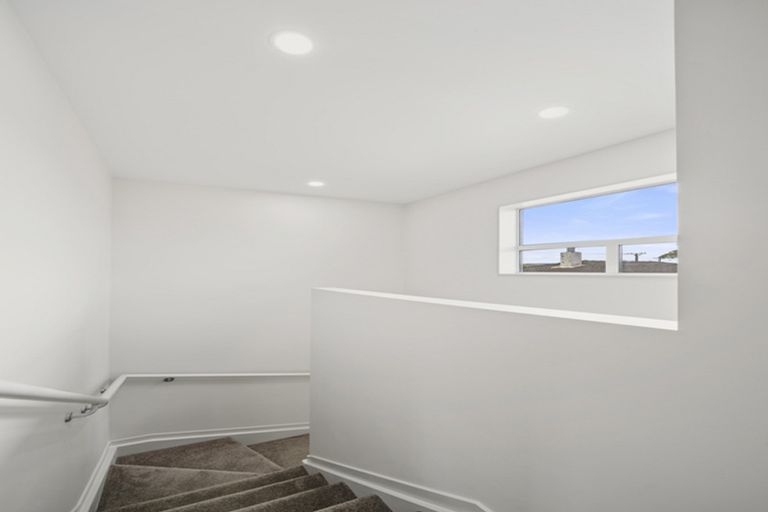 Photo of property in 57d Arimu Road, Papakura, 2110