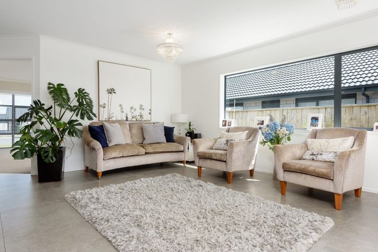 Photo of property in 123 Palm Springs Boulevard, Papamoa Beach, Papamoa, 3118