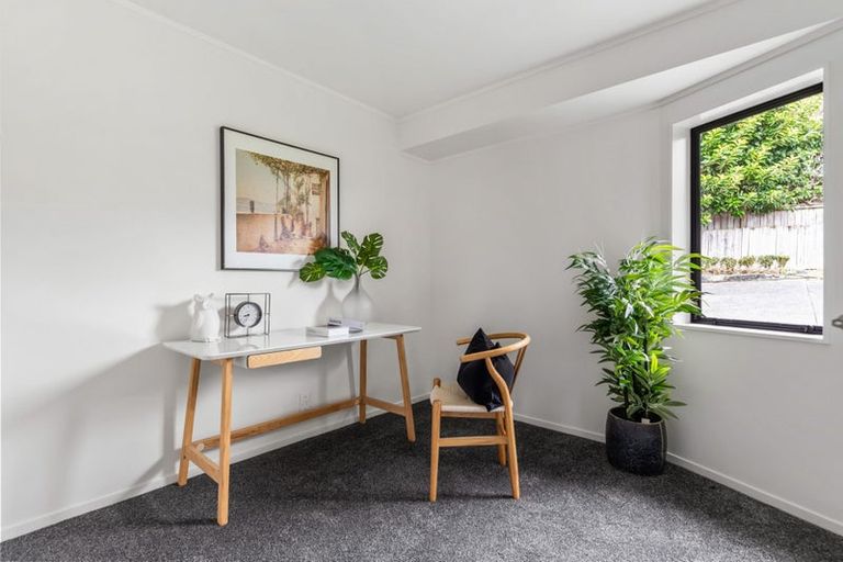 Photo of property in 1/62 Simmental Crescent, Somerville, Auckland, 2014