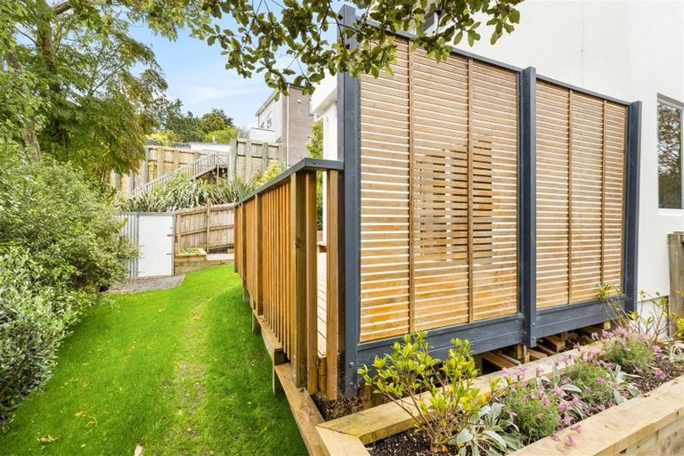 Photo of property in 12/24 Eastglen Road, Glen Eden, Auckland, 0602