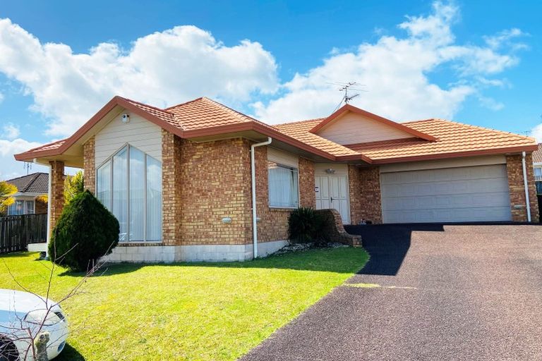 Photo of property in 1c Picasso Drive, West Harbour, Auckland, 0618