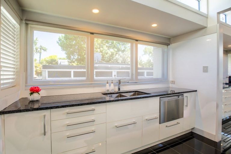 Photo of property in 8c Brassey Road, Saint Johns Hill, Whanganui, 4500