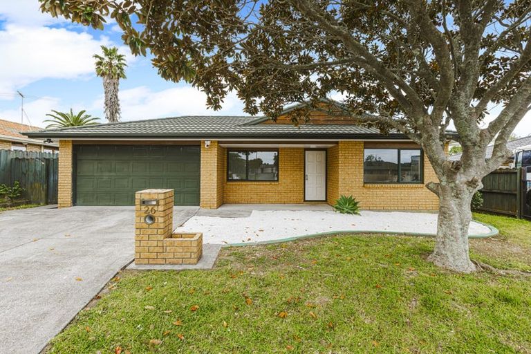 Photo of property in 26 Etherton Drive, Weymouth, Auckland, 2103