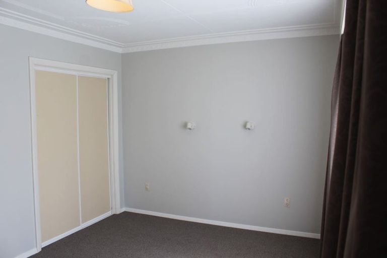 Photo of property in 61 Isadore Road, Saint Clair, Dunedin, 9012