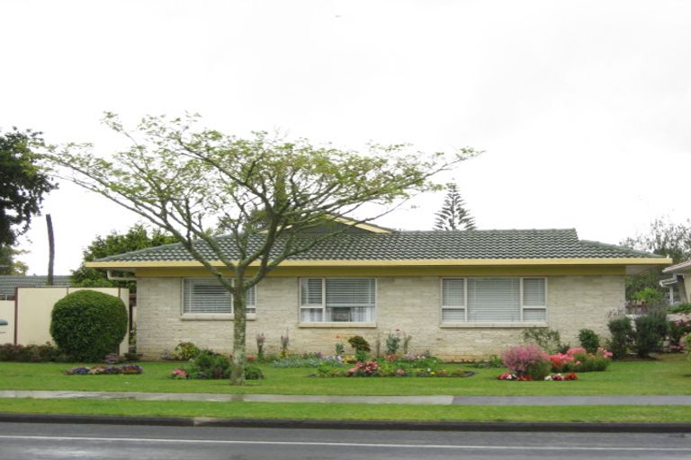 Photo of property in 1/461 Great South Road, Opaheke, Papakura, 2113