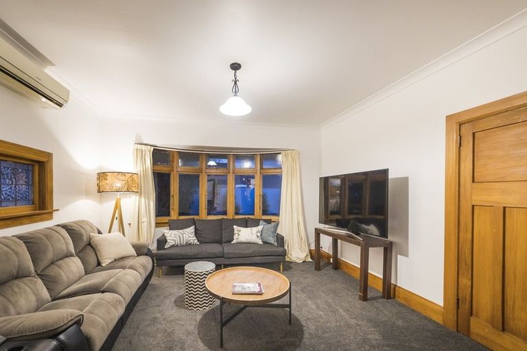 Photo of property in 442 Tremaine Avenue, Takaro, Palmerston North, 4410