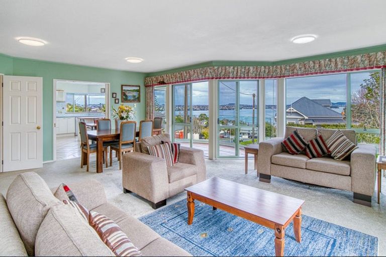 Photo of property in 9 Mariposa Crescent, Birkenhead, Auckland, 0626