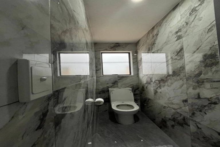 Photo of property in 2/3 Coombe Avenue, Otara, Auckland, 2023