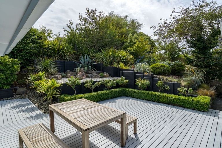 Photo of property in 114 Ravenswood Road, Saint Clair, Dunedin, 9012